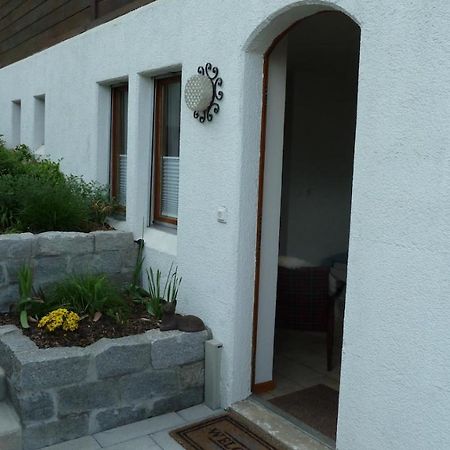 Holzji Appartement Glis Buitenkant foto